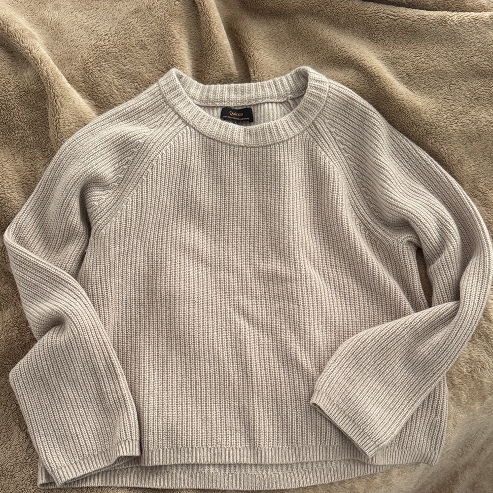 Quince Fisherman Crewneck Sweater in Cloud Beige